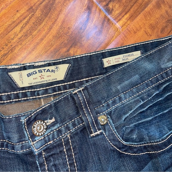 NWOT Big Star Pioneer Boot Cut Jeans 36x32 Distressed - Picture 7 of 9
